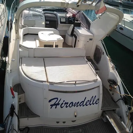 Bateau-hôtel Hirondelle Motor Yacht *